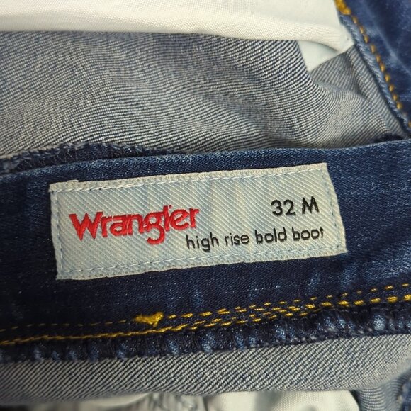 Wrangler Jeans Women's 32M Blue High Rise Bold Boot Western Cowgirl Rodeo - Picture 13 of 14